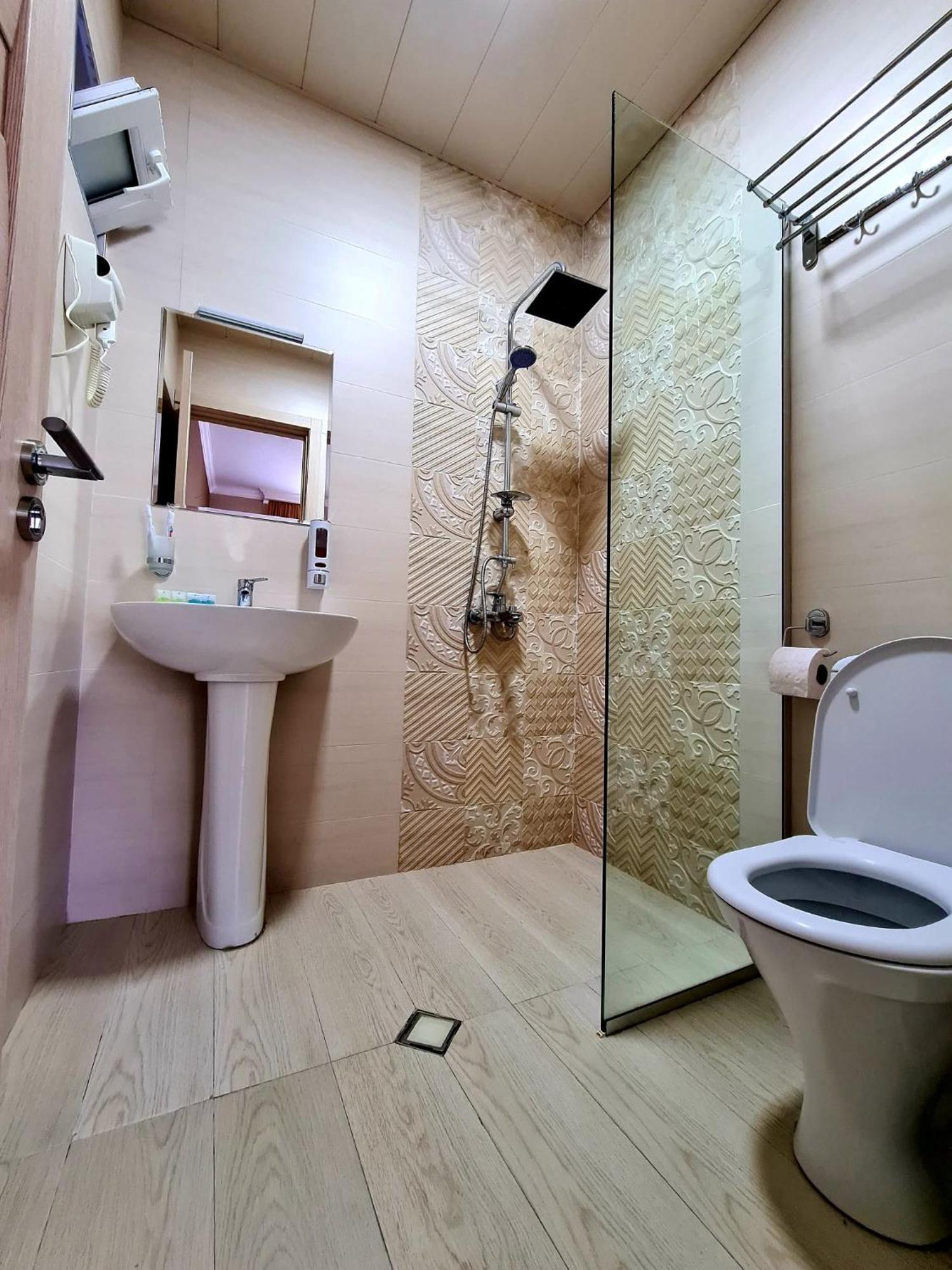 Baqari Inn Stepantsminda Room photo